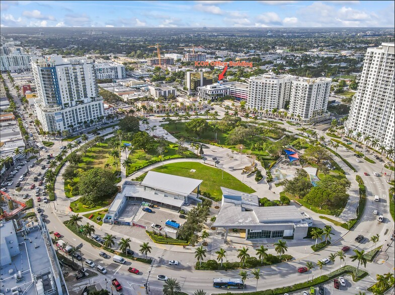 1895 Tyler St, Hollywood, FL à louer - Photo de l’immeuble – Image 2 sur 17