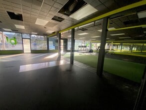 3855-3885 Pacific Coast Hwy, Torrance, CA à louer Photo intérieure– Image 1 sur 2