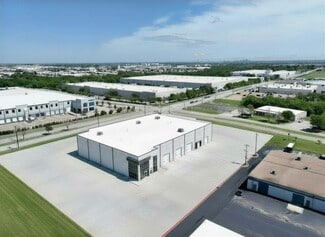 Plus de détails pour 2603 Arkansas Ln, Grand Prairie, TX - Industriel/Logistique à louer