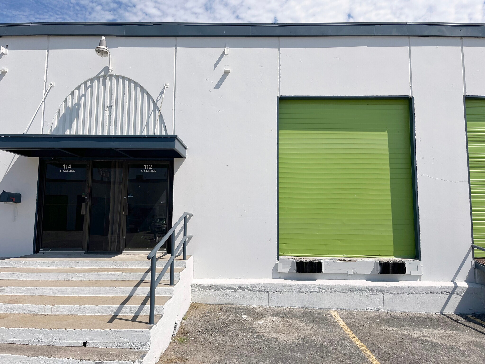 104-142 S Collins St, Arlington, TX à louer Photo principale– Image 1 sur 3