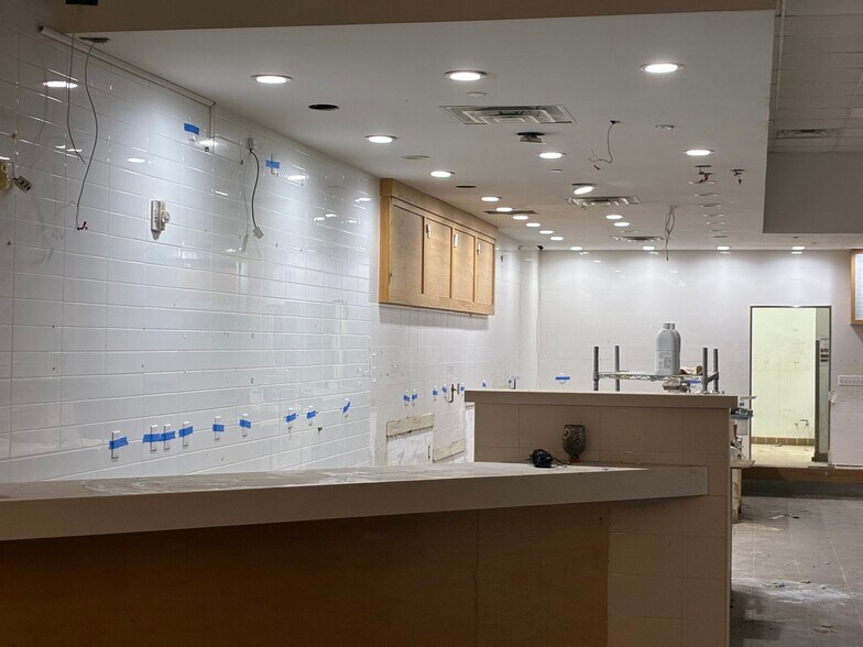 1223 Surf Ave, Brooklyn, NY à louer - Photo intérieure – Image 3 sur 3