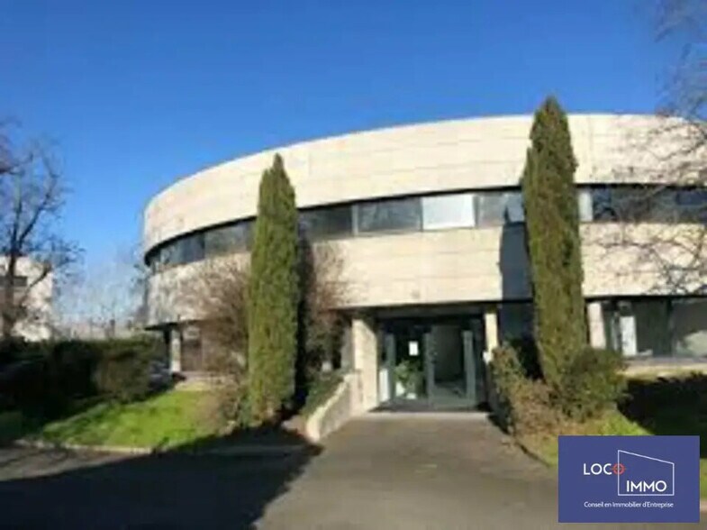 Bureau dans Mérignac à louer - Photo de l’immeuble – Image 1 sur 2