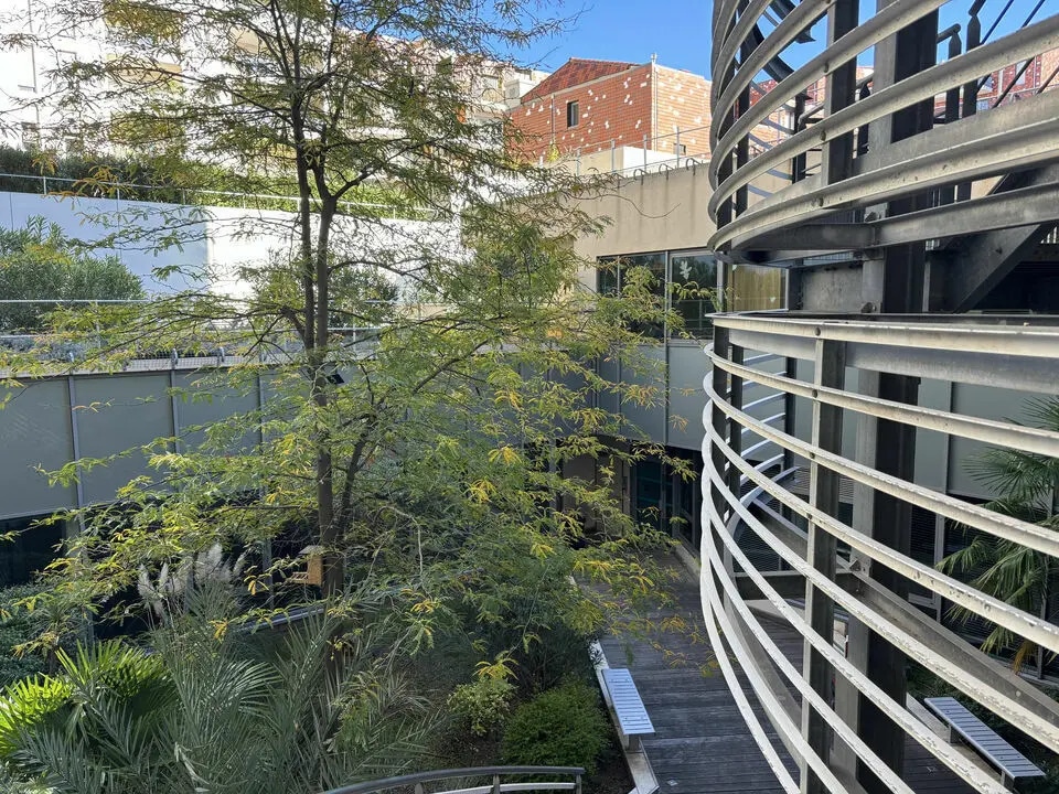 Bureau dans Marseille à louer Photo de l’immeuble– Image 1 sur 11