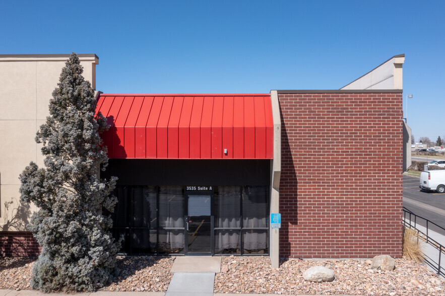 3535 S Platte River Dr, Sheridan, CO à louer - Photo de l’immeuble – Image 2 sur 13