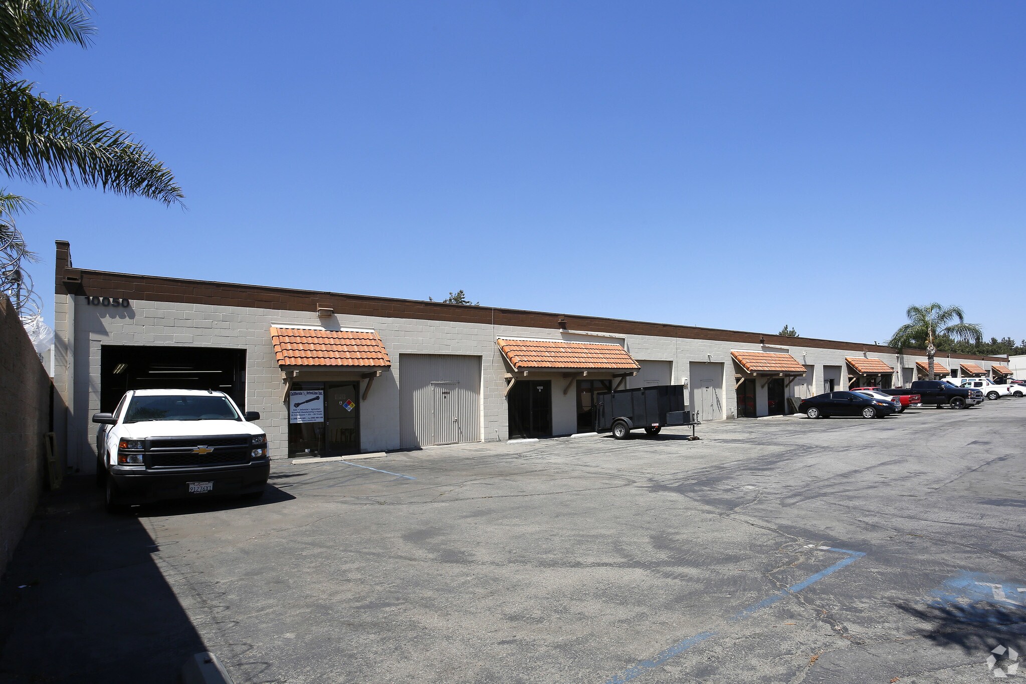 10050 6th St, Rancho Cucamonga, CA à louer Photo principale– Image 1 sur 5