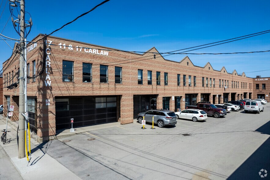 11-17 Carlaw Ave, Toronto, ON à vendre - Photo de l’immeuble – Image 2 sur 5