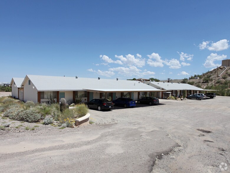 355 S Sahuaro St, Ajo, AZ à vendre - Photo de l’immeuble – Image 1 sur 10