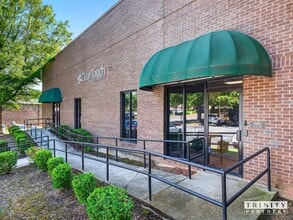 1095 Thousand Oaks Blvd, Greenville, SC à louer Photo intérieure– Image 1 sur 10