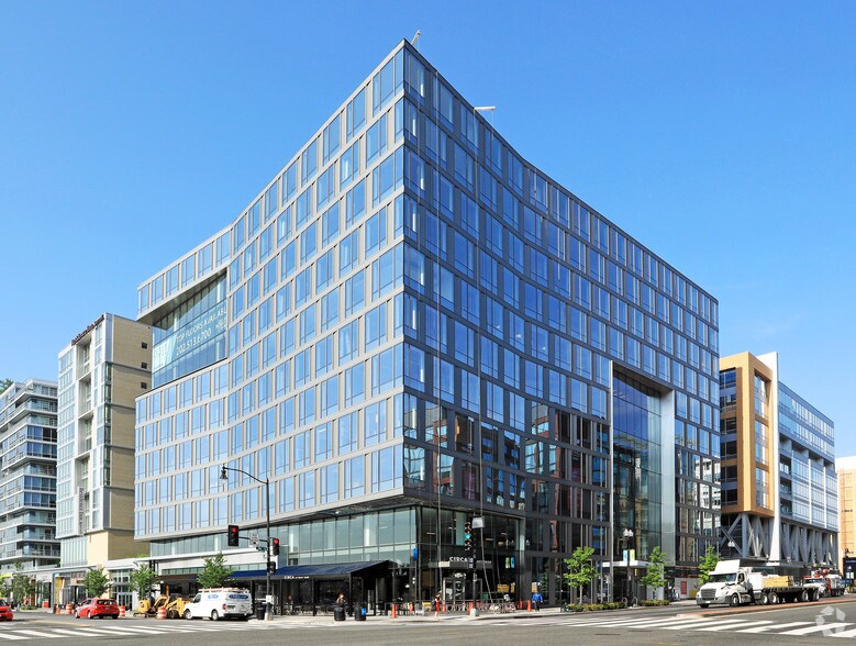 99 M St SE, Washington, DC à louer - Photo de l’immeuble – Image 1 sur 8