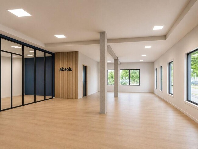 Plus de détails pour Local commercial à vendre