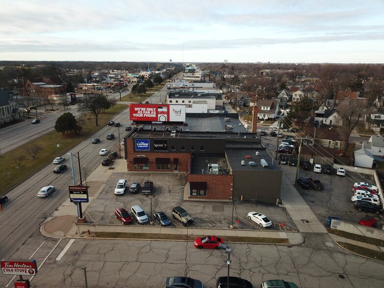 22304-22346 Woodward Ave, Ferndale, MI à louer - Photo de l’immeuble – Image 2 sur 6