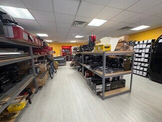 Plus de détails pour 77-79 E Main St, Elmsford, NY - Bureau, Local commercial à louer