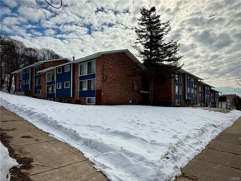 1312 Butternut St, Syracuse, NY à vendre - Photo de l’immeuble – Image 2 sur 41