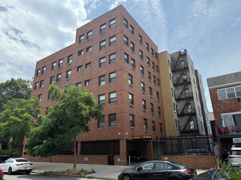 1701 Parkview Ave, Bronx, NY à vendre - Photo de l’immeuble – Image 2 sur 4