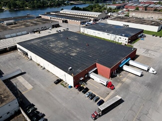 Plus de détails pour 583 Avenue B, Leetsdale, PA - Industriel/Logistique à louer