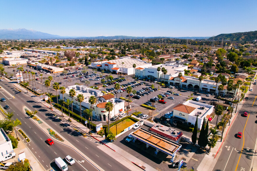 1830 Durfee Ave, South El Monte, CA à louer - Photo de l’immeuble – Image 1 sur 10