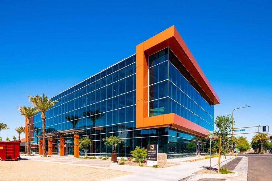 180 S Arizona Ave, Chandler, AZ à louer - Photo de l’immeuble – Image 3 sur 7