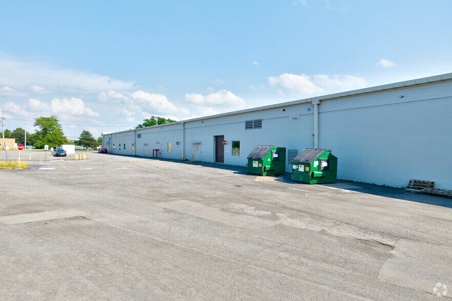 1180 Jefferson Rd, Rochester, NY à vendre - Photo de l’immeuble – Image 3 sur 61