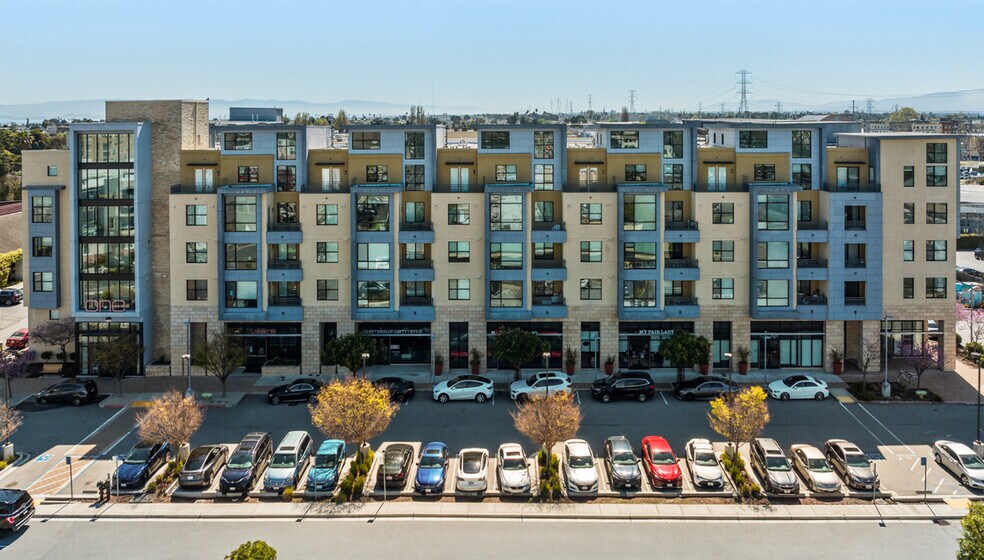 100 Grand Ln, Foster City, CA à louer - Photo principale – Image 1 sur 2
