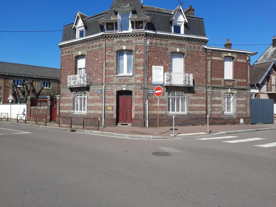 Bureau dans Rouen à louer Photo de l’immeuble– Image 1 sur 11