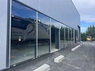 Plus de détails pour Local d'activités à louer