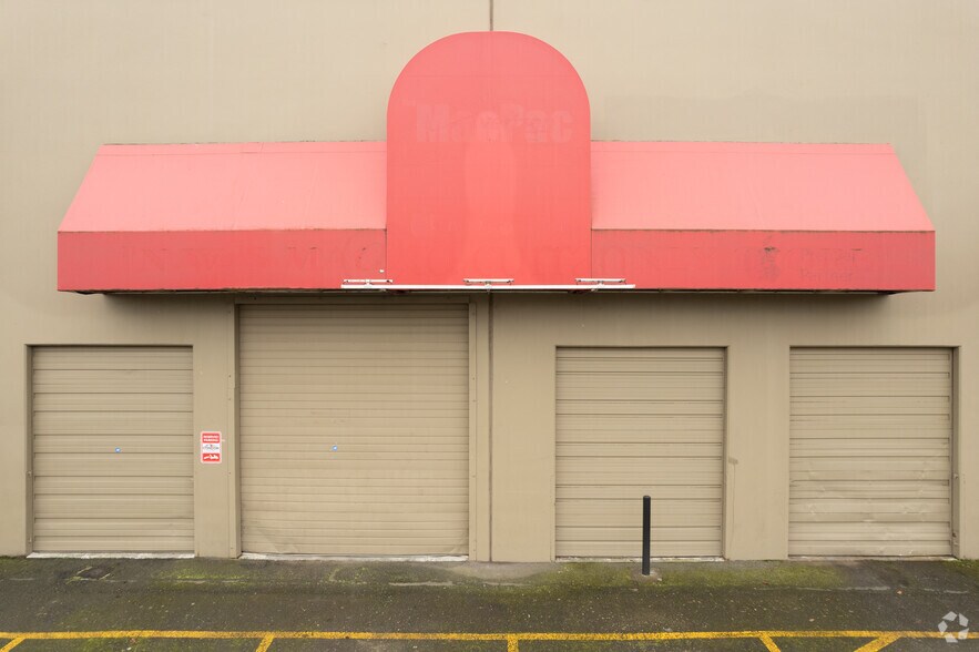 12304-12314 NE Whitaker Way, Portland, OR à louer - Photo de l’immeuble – Image 3 sur 4