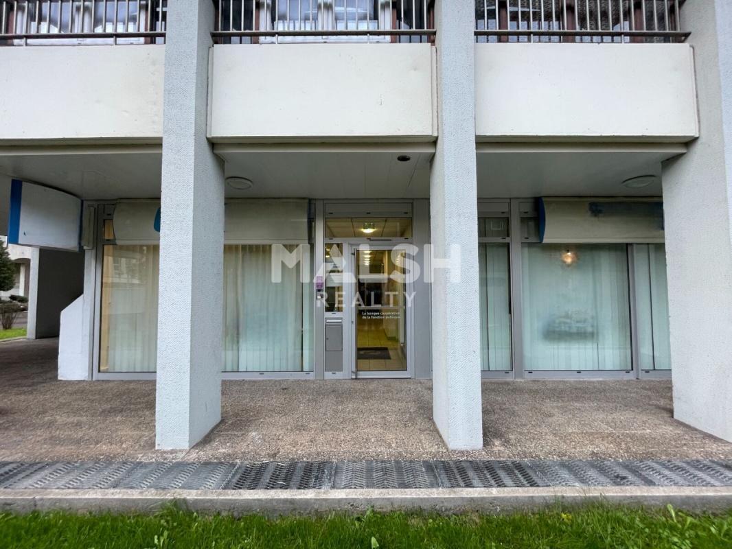Bureau dans Saint-Étienne à vendre Photo de l’immeuble– Image 1 sur 10
