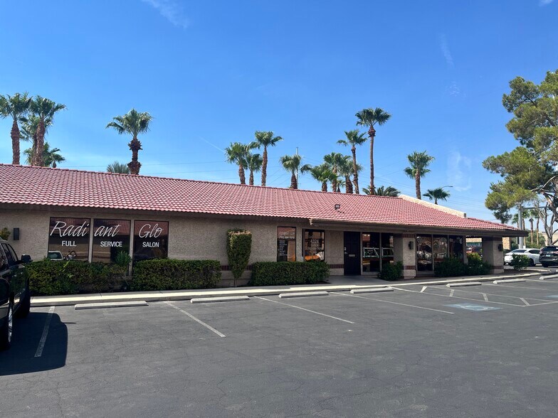 4306-4324 S Eastern Ave, Las Vegas, NV à louer - Photo de l’immeuble – Image 3 sur 7