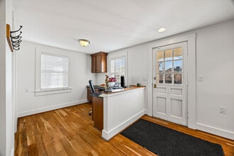 1478 Marsh Rd, Pittsford, NY à louer Photo intérieure– Image 1 sur 12