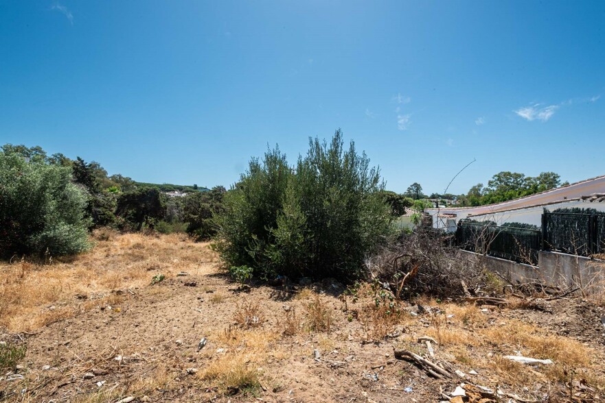 Terrain dans Marbella, Málaga à vendre - Photo de l’immeuble – Image 2 sur 9