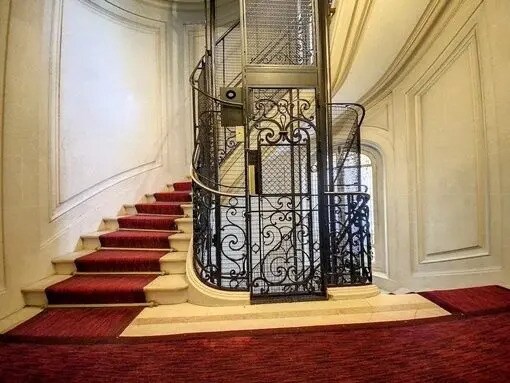 1-3 Rue De Penthièvre, Paris à louer - Photo de l’immeuble – Image 3 sur 9