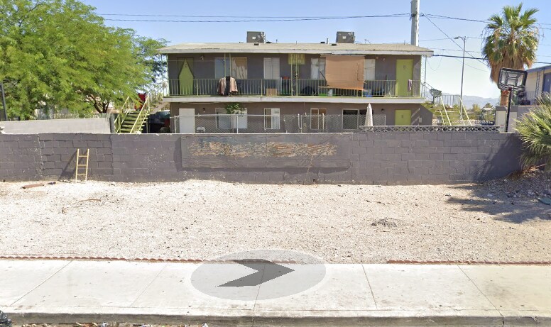 5104 Pebble Beach Blvd, Las Vegas, NV à vendre - Photo de l’immeuble – Image 2 sur 3