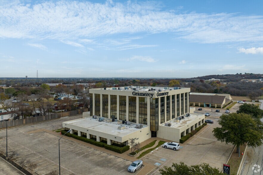 6815 Manhattan Blvd, Fort Worth, TX à louer - Photo de l’immeuble – Image 2 sur 23