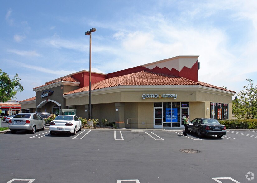1548-1558 E H St, Chula Vista, CA à louer - Photo principale – Image 2 sur 5