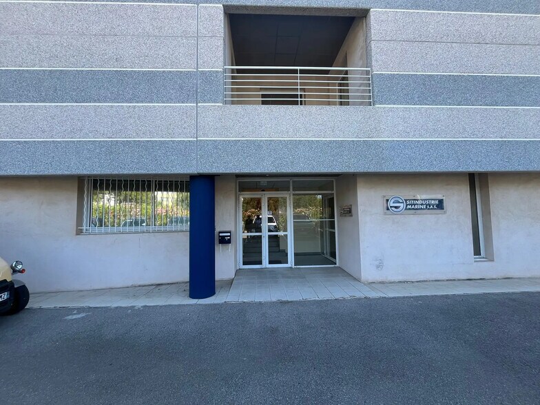 Bureau dans Marseille à louer - Photo de l’immeuble – Image 2 sur 10