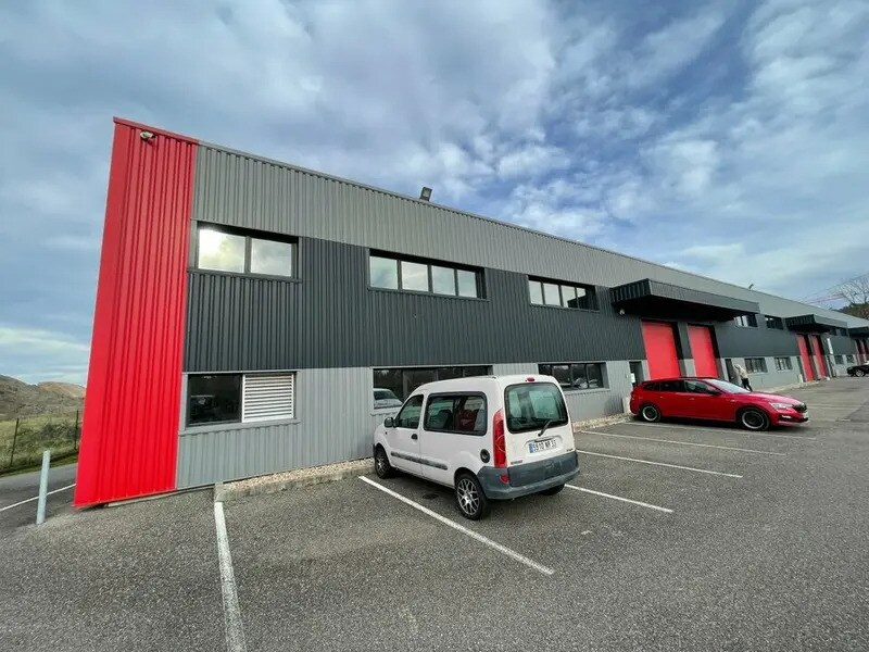 Local d'activités dans Martignas-sur-Jalle à vendre Photo de l’immeuble– Image 1 sur 13