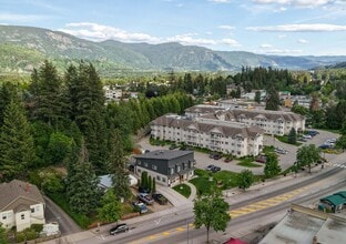495 Columbia Av, Castlegar, BC - Vue aérienne vue de carte