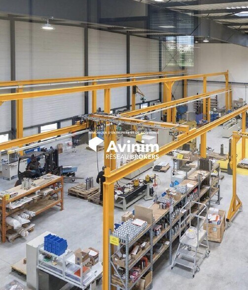 Industriel/Logistique dans Ézanville à vendre - Photo intérieure – Image 1 sur 3