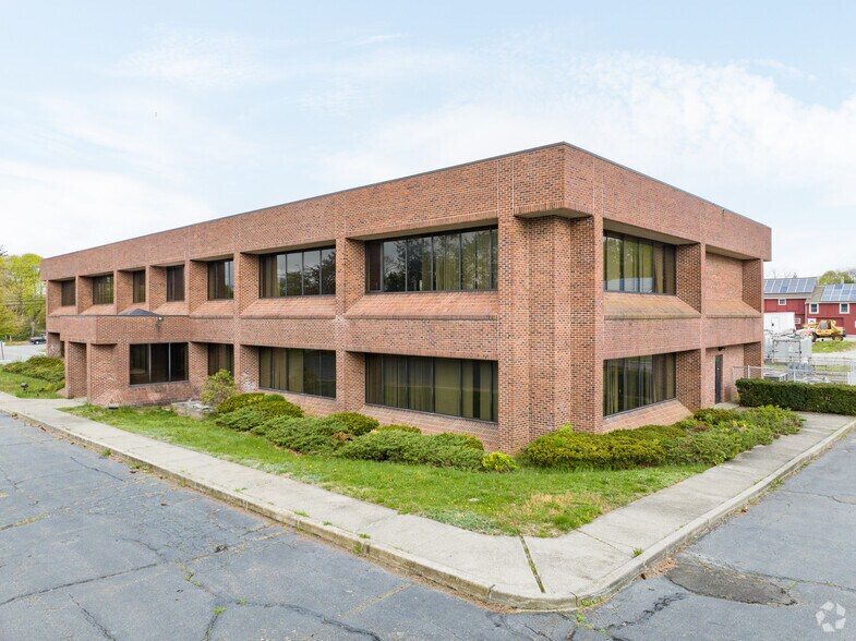 1400 Youngs Ave, Southold, NY à louer - Photo de l’immeuble – Image 3 sur 26
