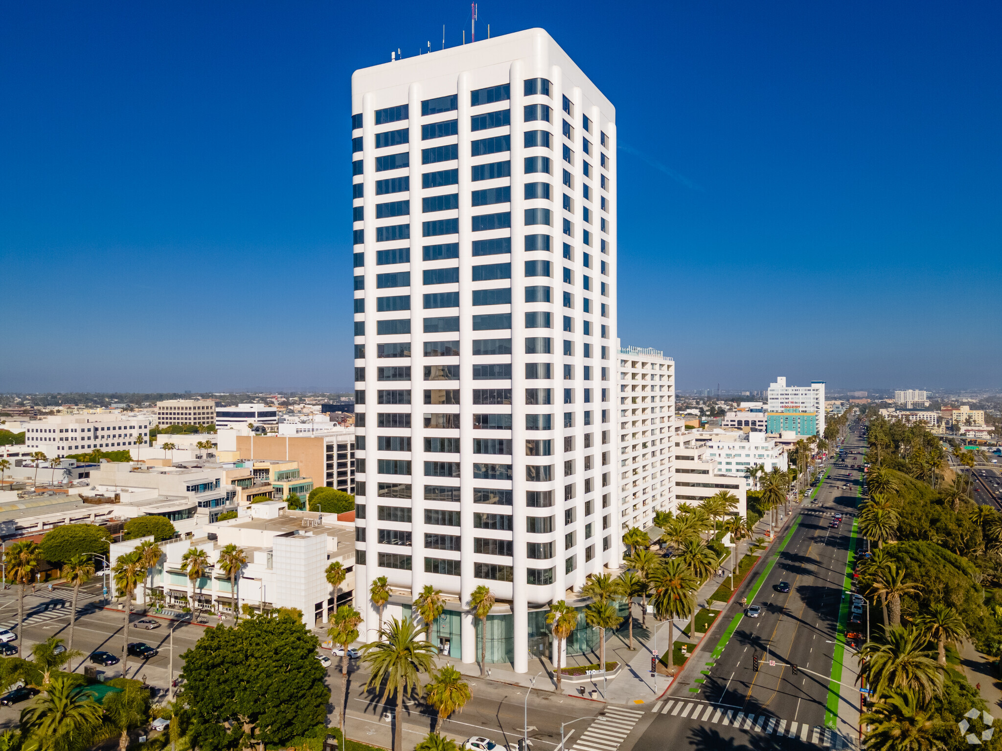 100 Wilshire Blvd, Santa Monica, CA à louer Photo de l’immeuble– Image 1 sur 12