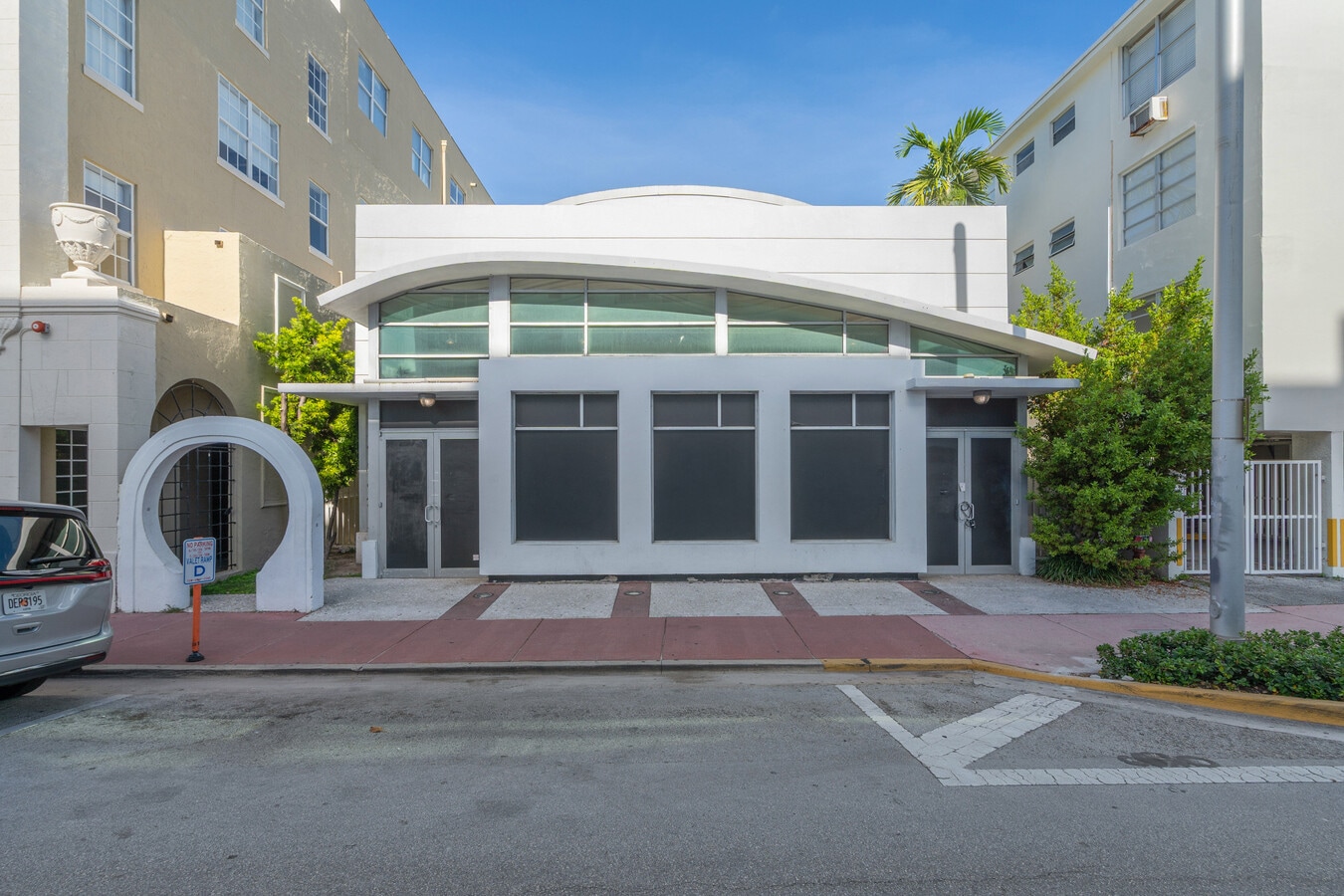 721 Collins Ave, Miami Beach, FL 33139 - Lot 1 - - Photo intérieure - Image 1 of 37