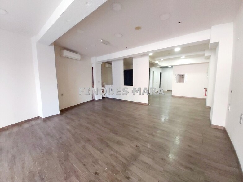 Local commercial dans Sant Boi de Llobregat, Barcelona à louer - Plan d’étage – Image 1 sur 5