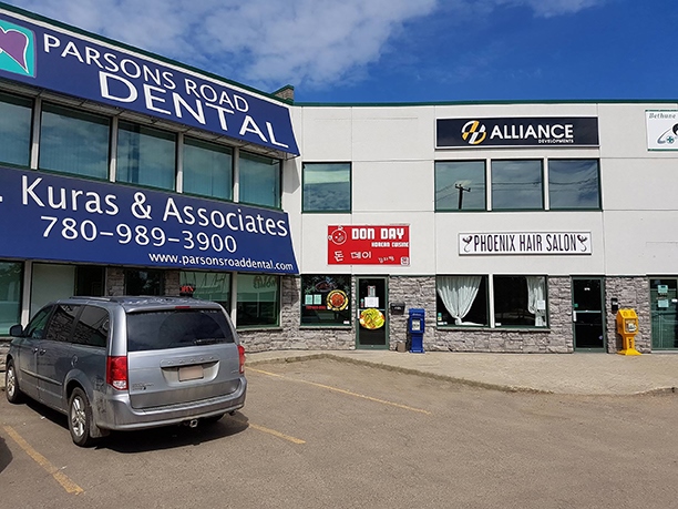 3204-3224 Parsons Rd NW, Edmonton, AB à louer - Photo de l’immeuble – Image 3 sur 16