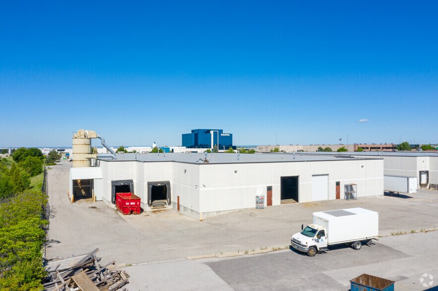 463 Applewood Cres, Vaughan, ON à louer - Photo de l’immeuble – Image 2 sur 4