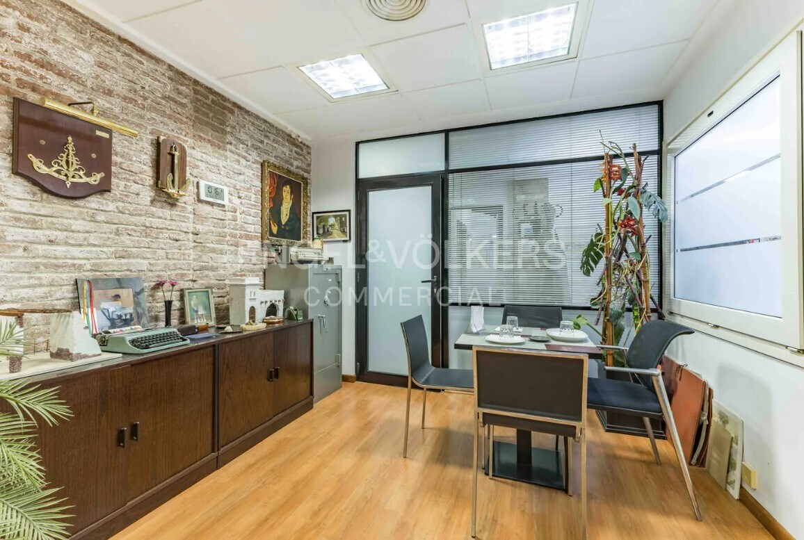 Local commercial dans Barcelone, Barcelona à louer Photo intérieure– Image 1 sur 7