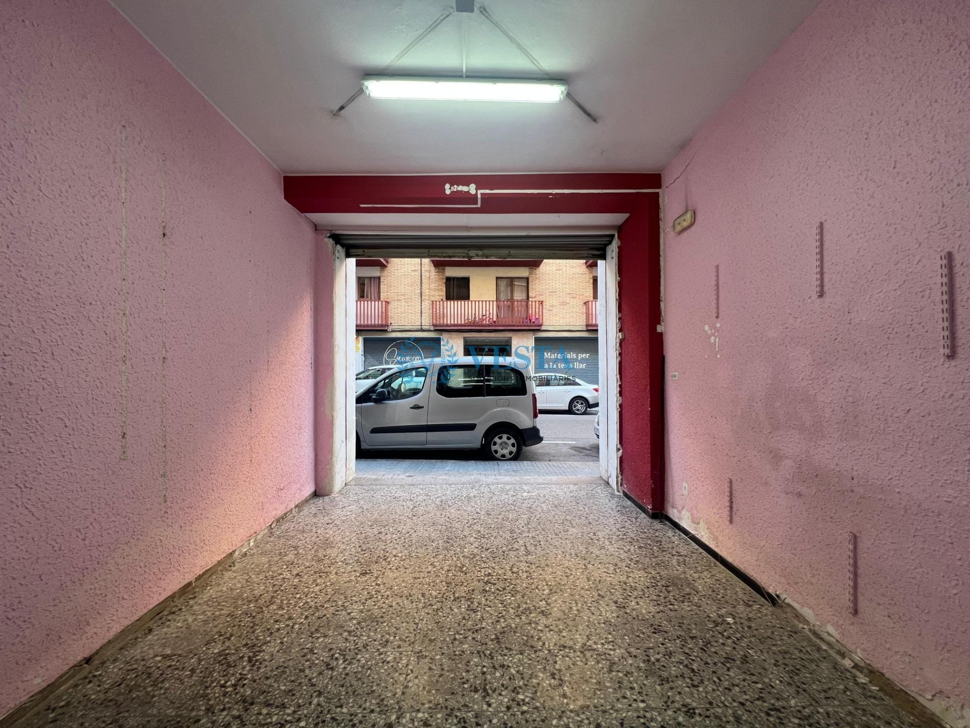 Local commercial dans Reus, Tarragona à louer Photo intérieure– Image 1 sur 5
