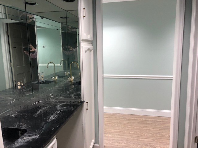 219 W Main Ave, Gastonia, NC à louer - Photo de l’immeuble – Image 3 sur 5