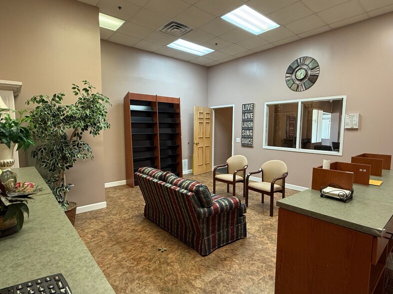 4020 Capital Blvd, Raleigh, NC à louer - Photo intérieure – Image 3 sur 10