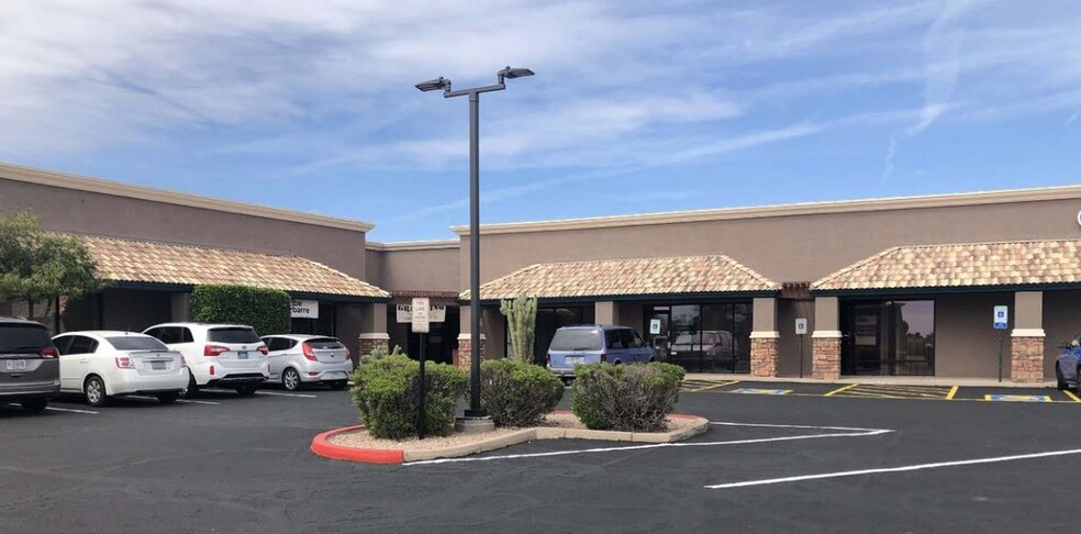 5540 E Broadway Rd, Mesa, AZ à louer - Photo principale – Image 1 sur 5