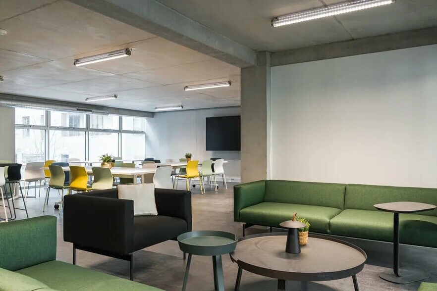 Bureau dans Nantes à louer - Photo de l’immeuble – Image 2 sur 5
